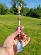 Load image into Gallery viewer, Agate Skull Topped Spoon with Emerald Leaves with a Sunstone FlowerHandmade OOAK
